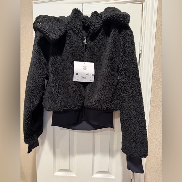 ALO Yoga Black Teddy Jacket - Picture 3 of 8